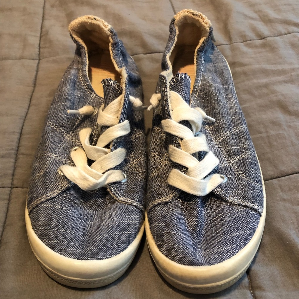 Roxy slip-on sneakers